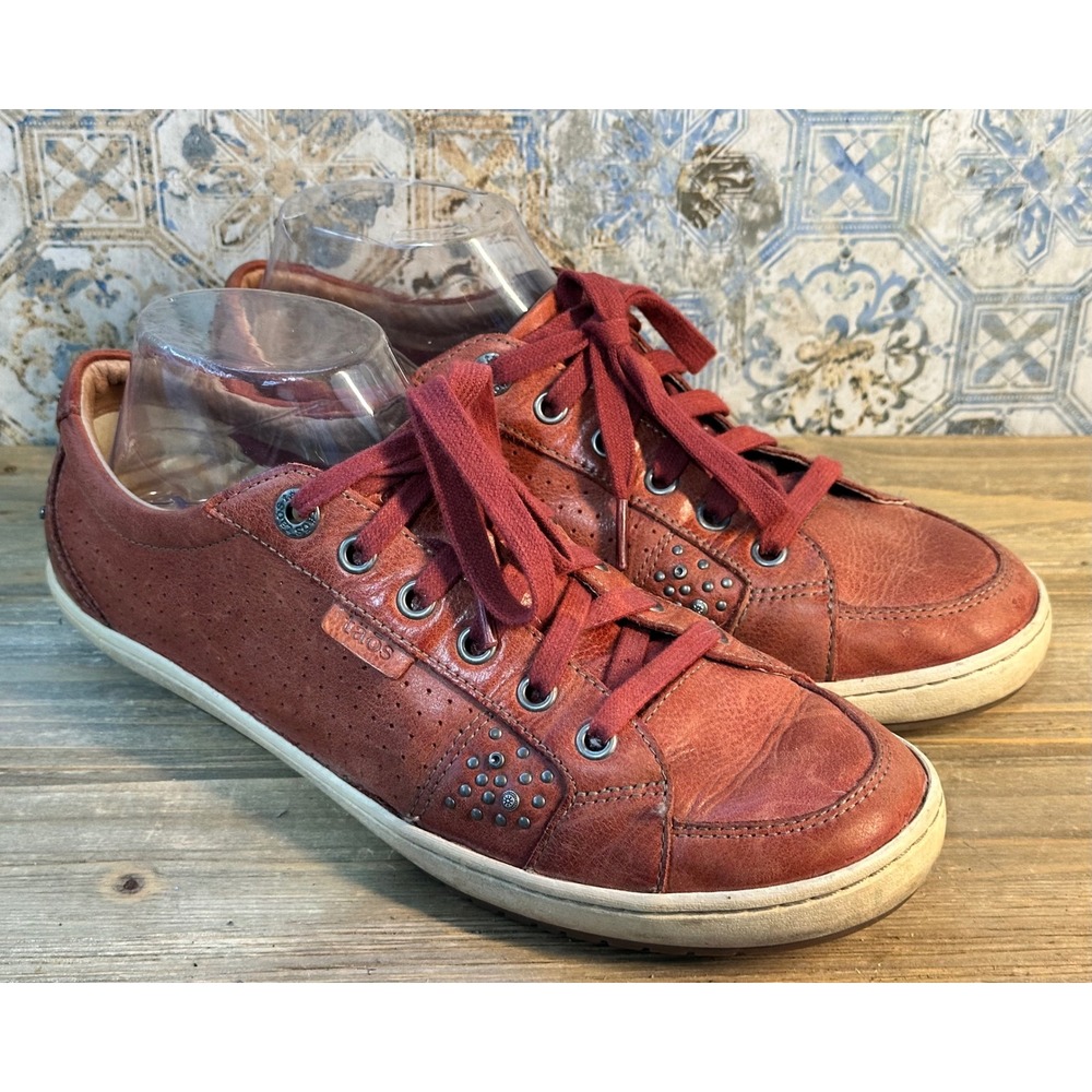 Taos Plim Soul Studded Leather Sneakers Sporty Athletic Shoes Womens 9.5 Red